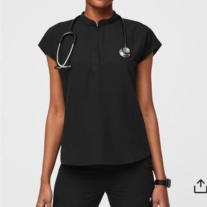 FIGS Black Rafaela Oversized Scrub Top Women’s Small